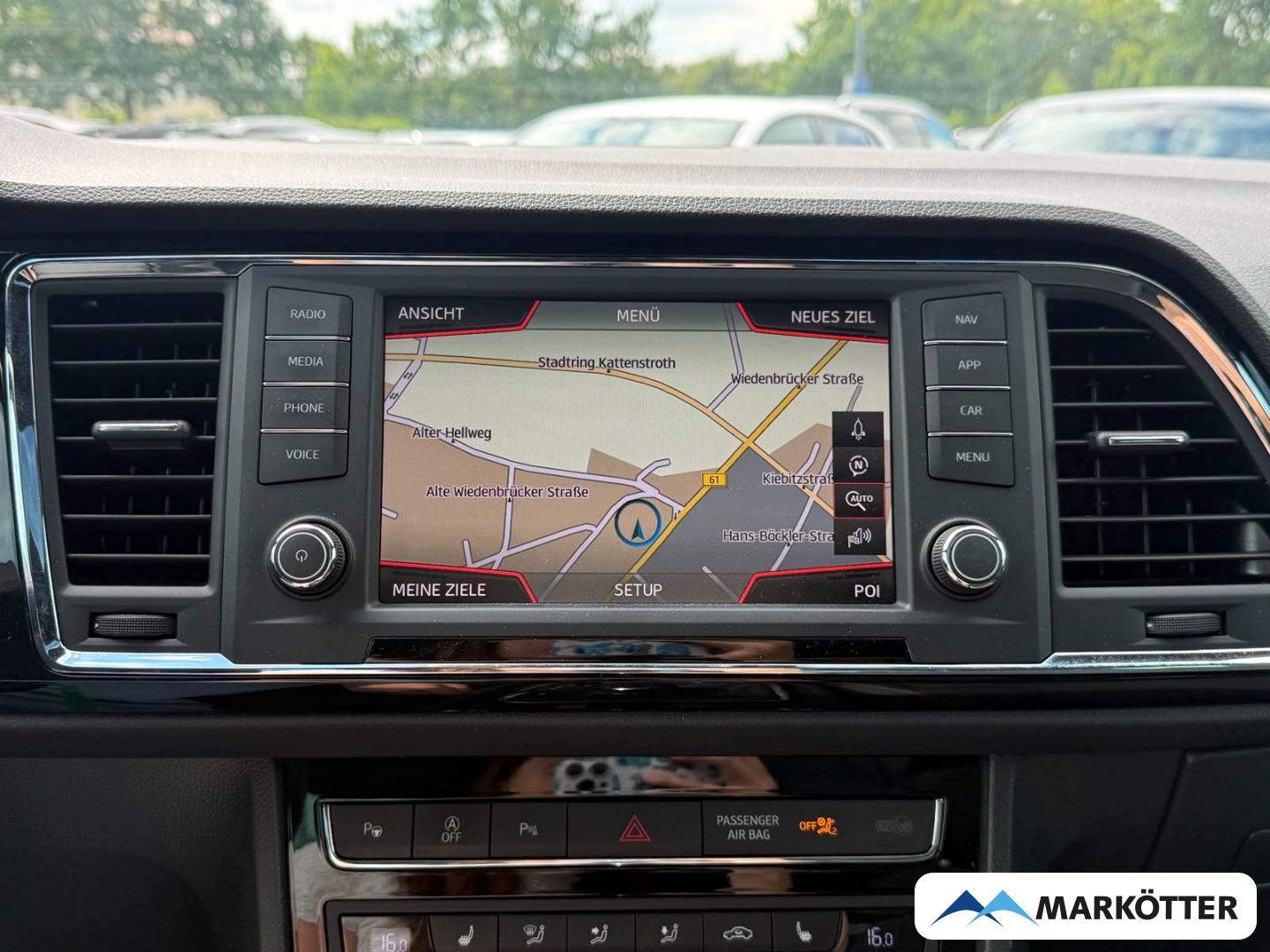Fahrzeugabbildung SEAT Ateca 1.5 TSI ACT FR CAM/SH/LED/BLIS/NAV/PANO