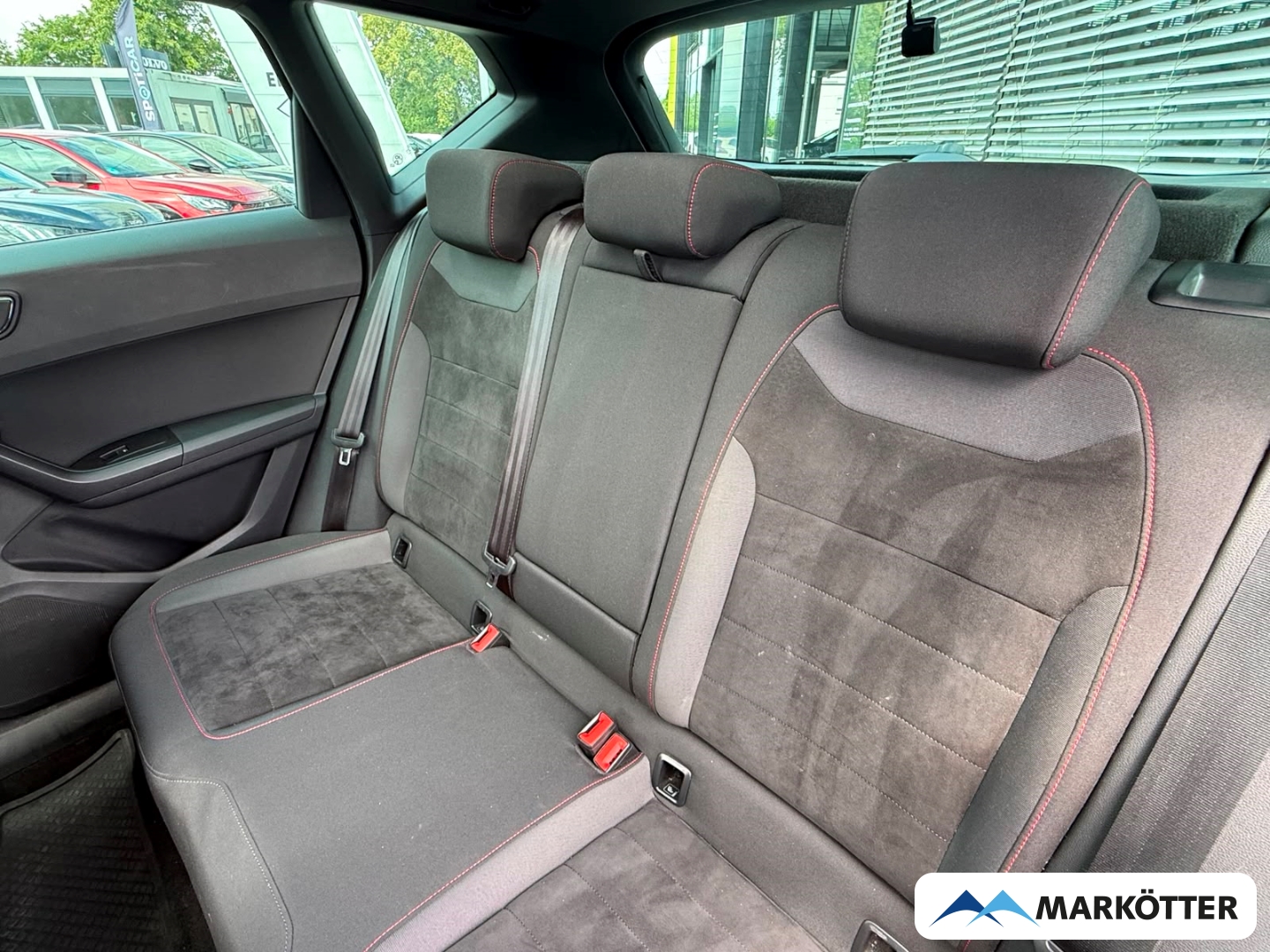 Fahrzeugabbildung SEAT Ateca 1.5 TSI ACT FR CAM/SH/LED/BLIS/NAV/PANO