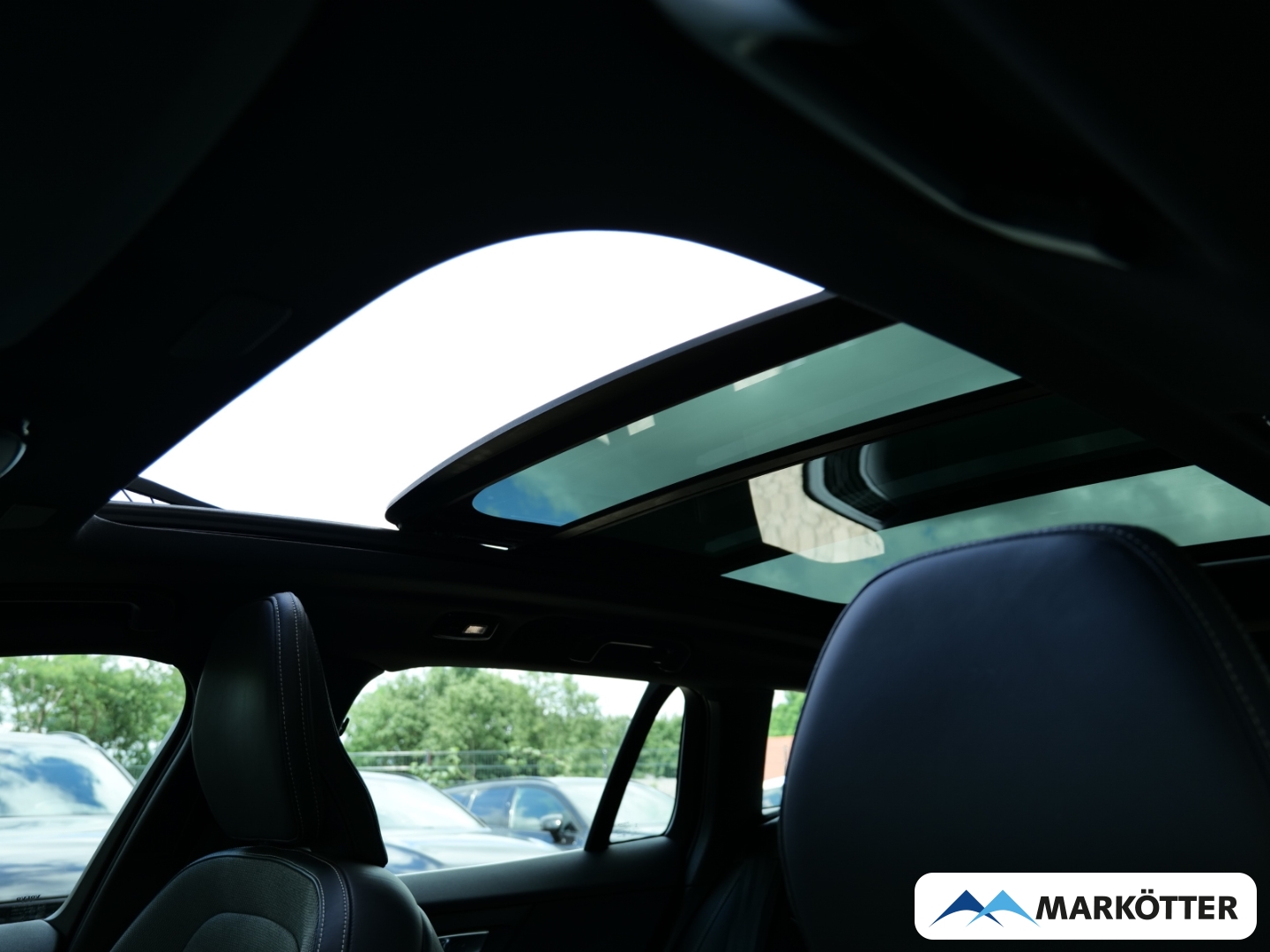 Fahrzeugabbildung Volvo V60 B4 Plus Bright AHK/PANO/CAM/Harman Kardon