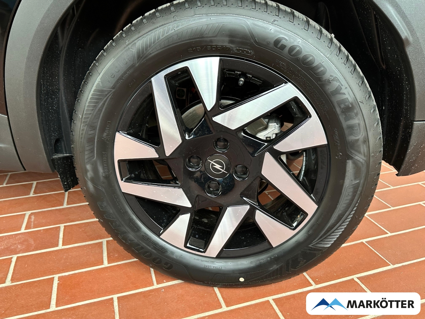 Fahrzeugabbildung Opel Mokka-e Edition **VORLAUFFAHRZEUG** +Allwetter+Shz+Lhz+11kw