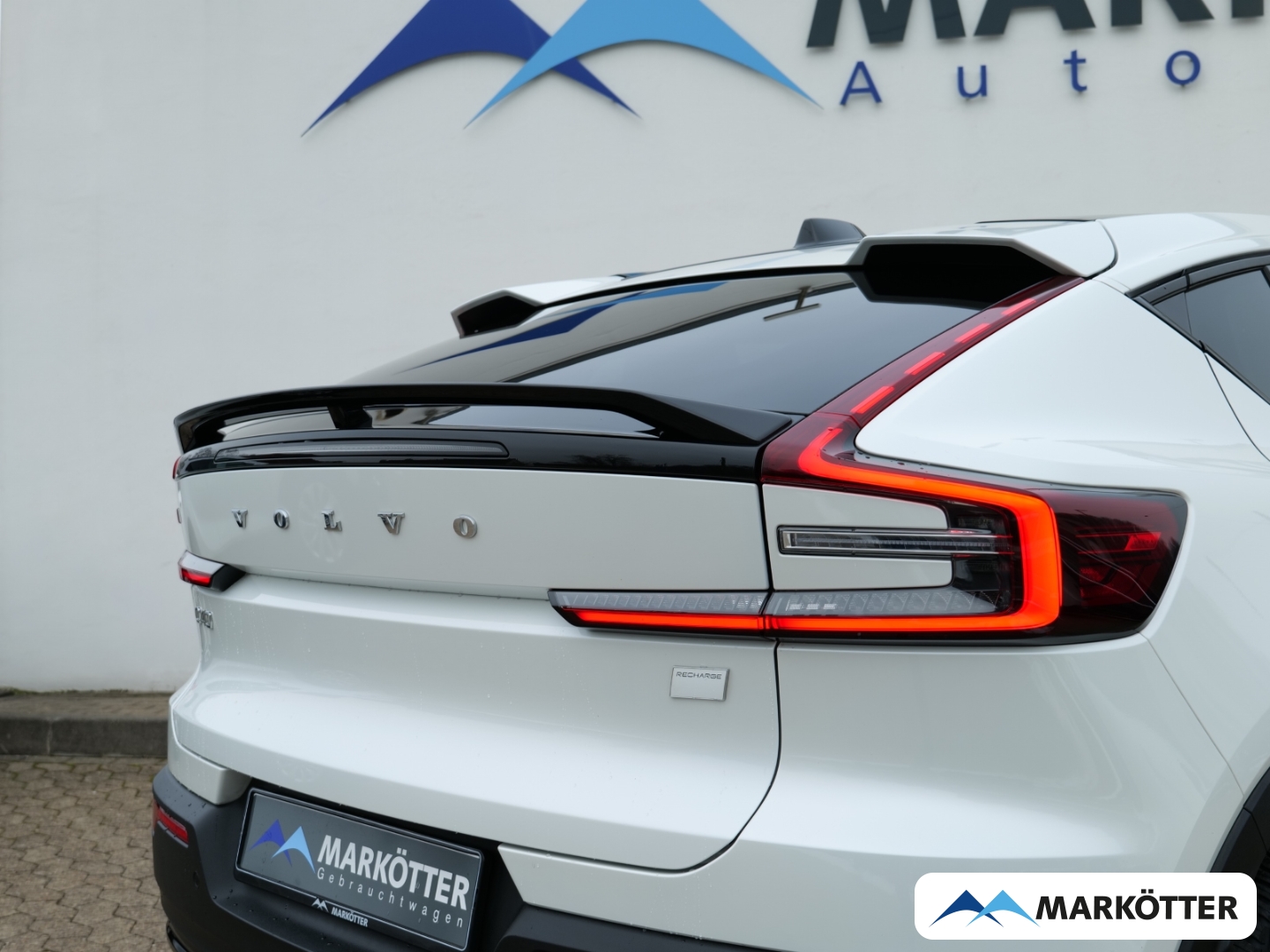 Fahrzeugabbildung Volvo C40 2WD Plus /Wärmepumpe/Standheizung/