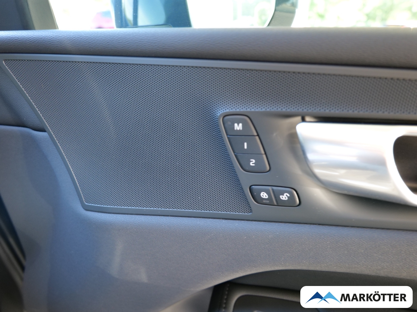 Fahrzeugabbildung Volvo XC60 T6 Twin Engine Plus Bright /ACC/BLIS/Sthzg/