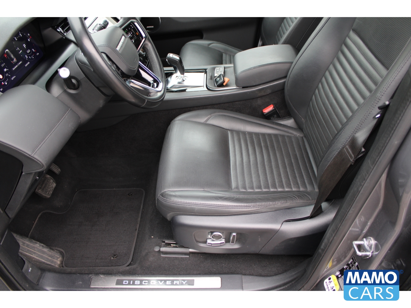 Fahrzeugabbildung Land Rover Discovery Sport D165 HSE/HUD/AHK/BLACK P./20 Zoll