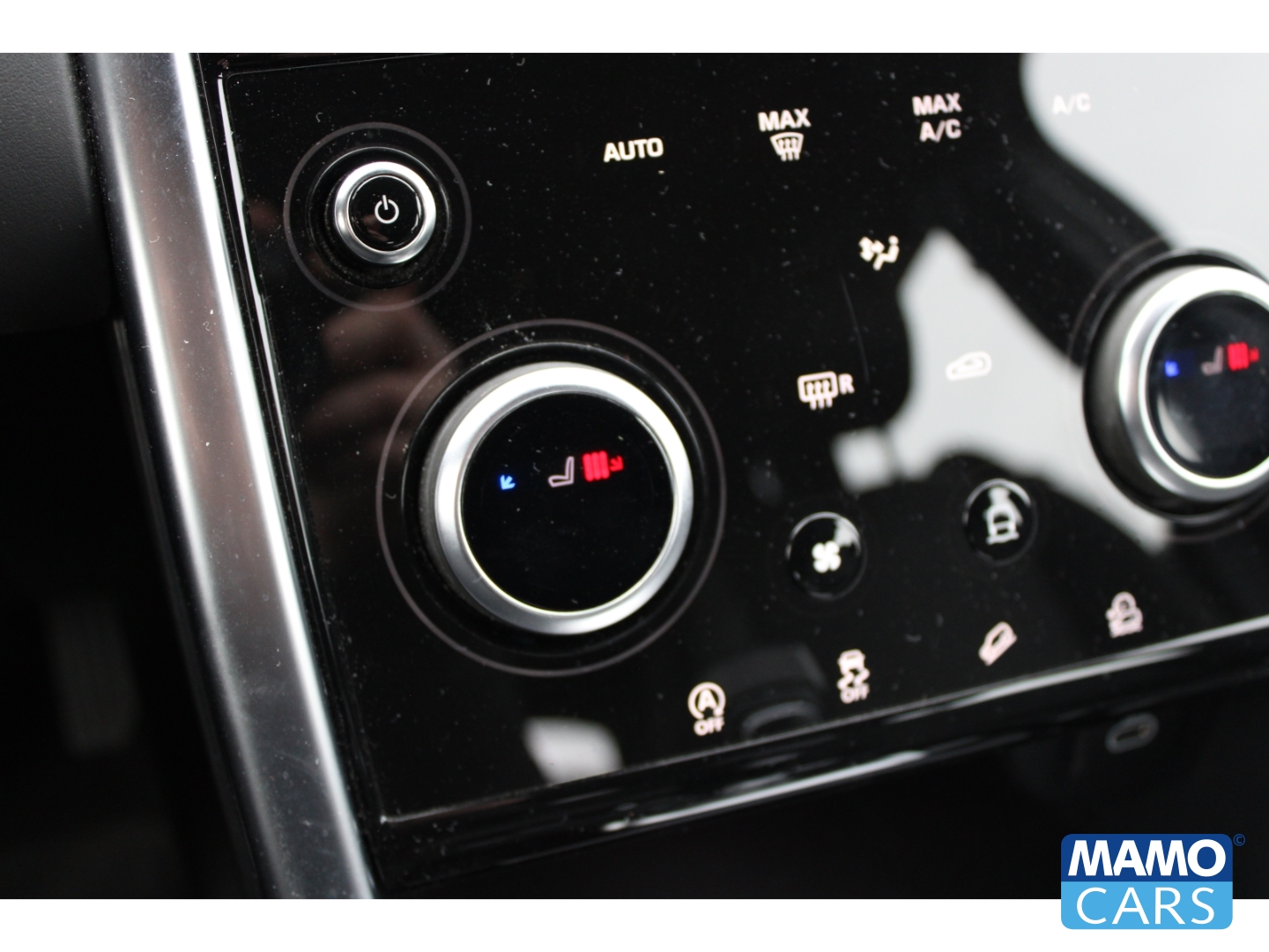 Fahrzeugabbildung Land Rover Discovery Sport D165 HSE/HUD/AHK/BLACK P./20 Zoll