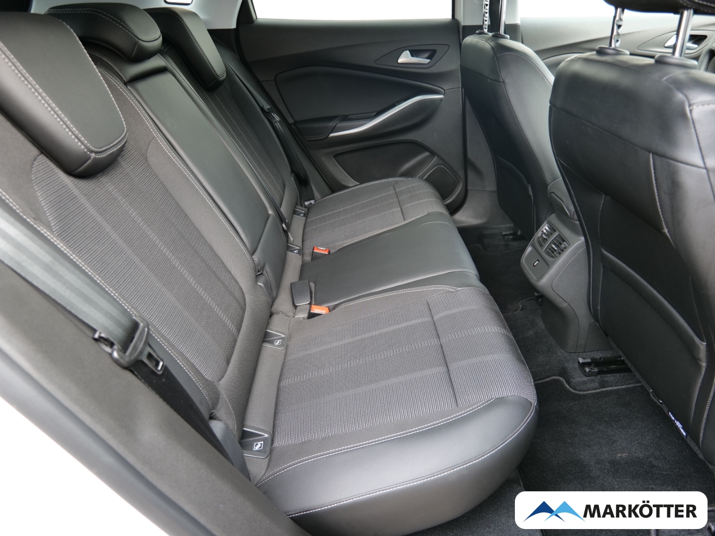 Fahrzeugabbildung Opel Grandland 1.2 Turbo GS ACC/Totw./Kamera/AHK