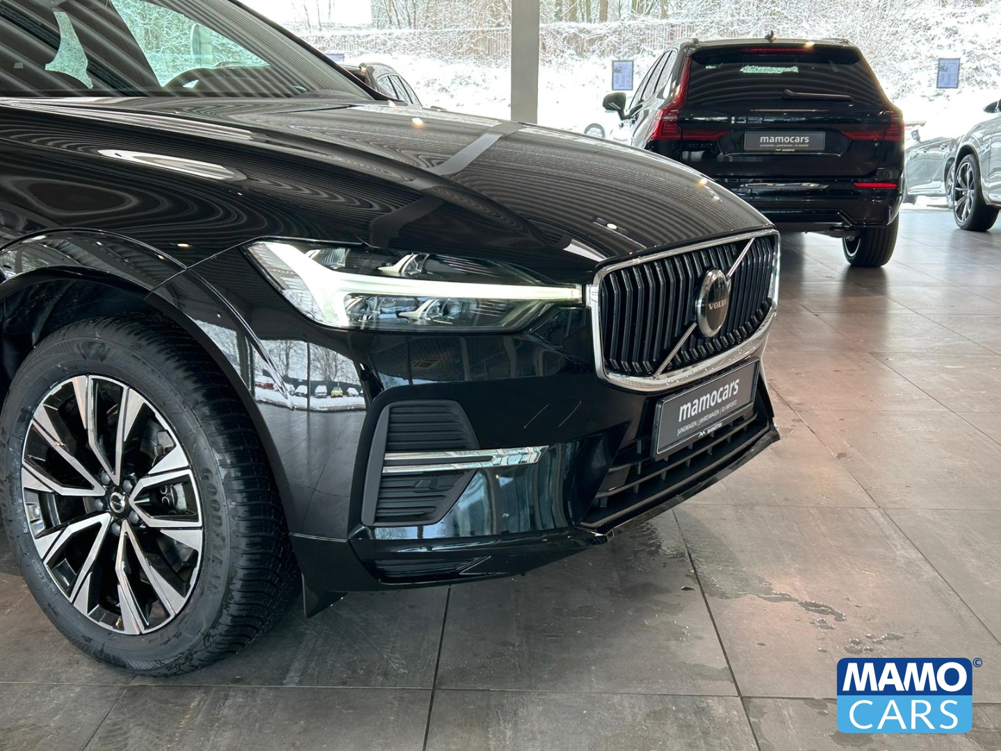 Fahrzeugabbildung Volvo XC60 B4 Core ACC/BLIS/CAM/GOOGLE/FSH/LHZ