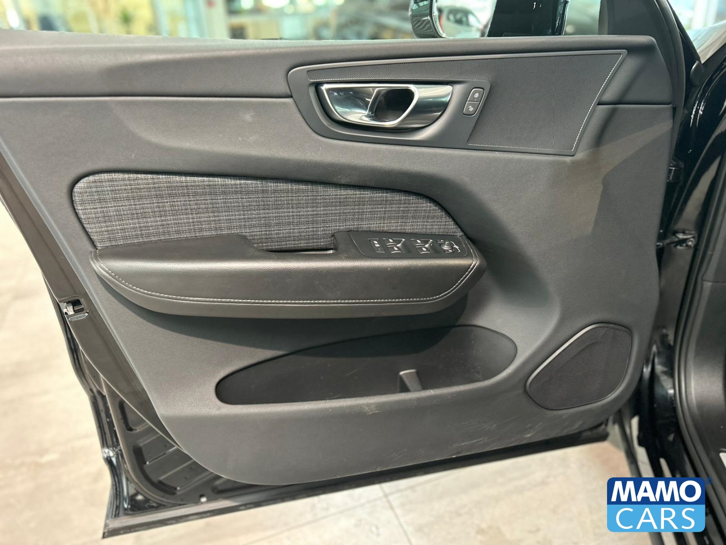 Fahrzeugabbildung Volvo XC60 B4 Core ACC/BLIS/CAM/GOOGLE/FSH/LHZ