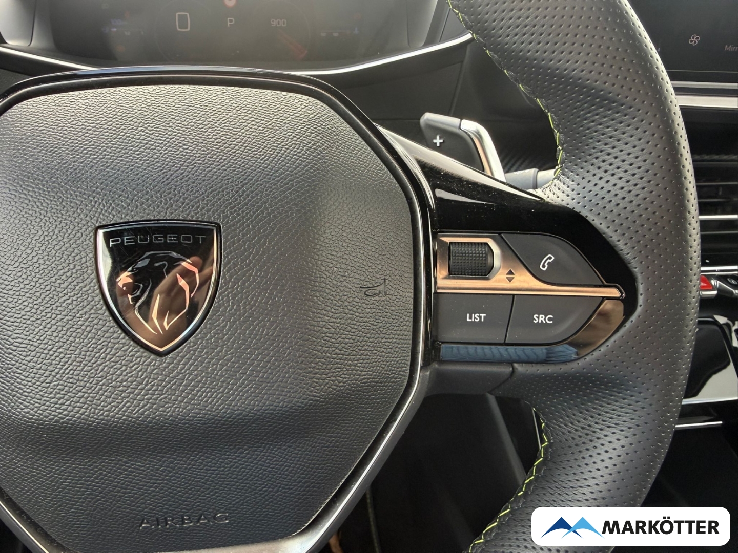 Fahrzeugabbildung Peugeot 2008 GT CAM/SHZ/LED/ALLWETTER/MASSAGE/ALCANTARA