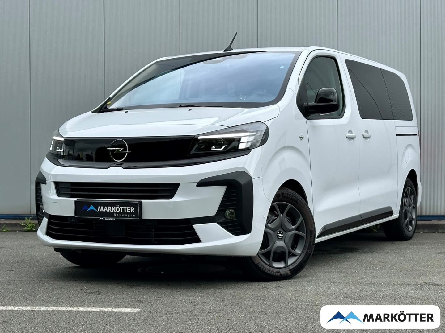 Fahrzeugabbildung Opel Zafira Life M Edition +Abn.AHK+Sitz-&-Lenkradheiz.+9-Sitzer