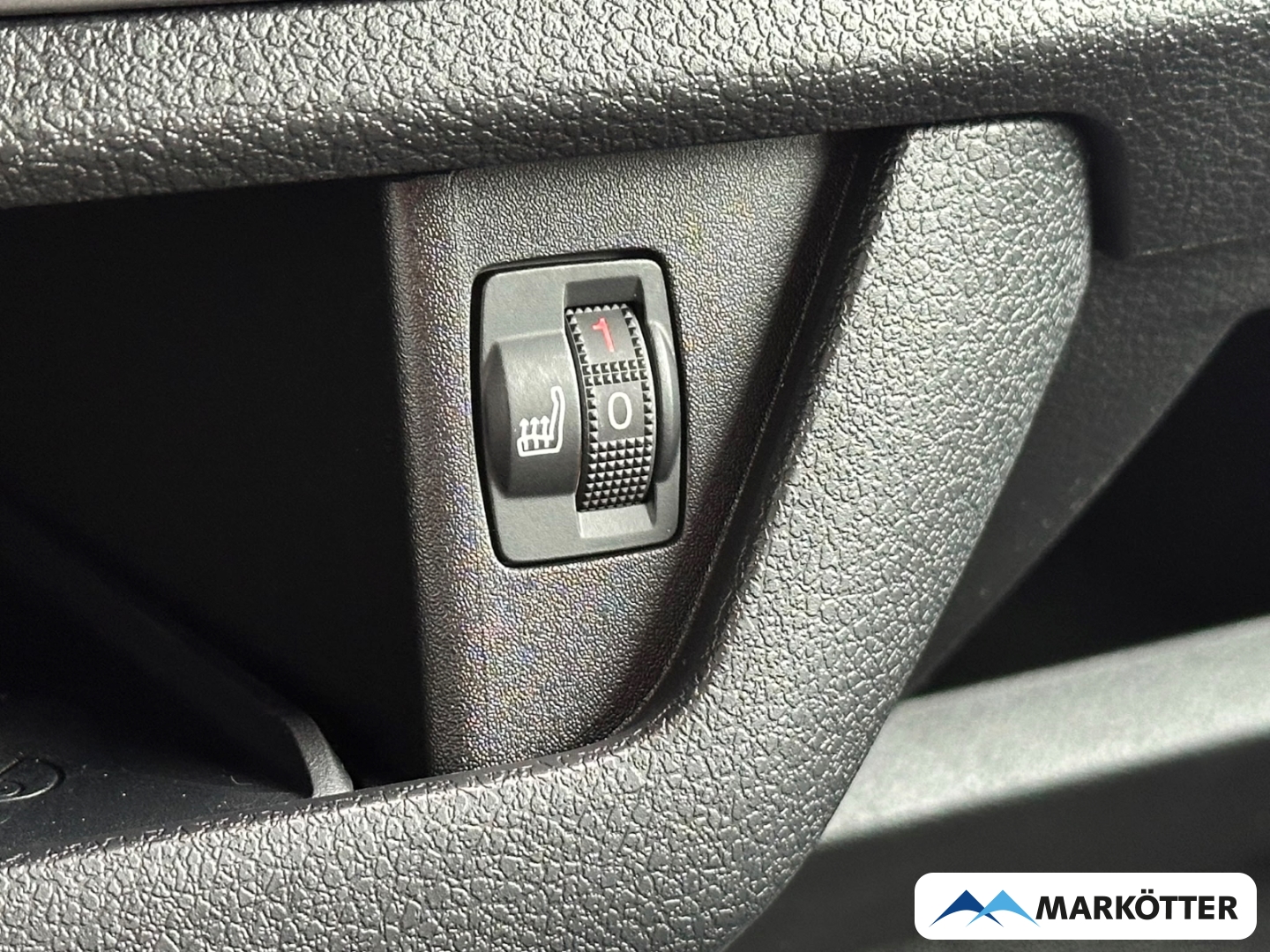 Fahrzeugabbildung Opel Zafira Life M Edition +Abn.AHK+Sitz-&-Lenkradheiz.+9-Sitzer
