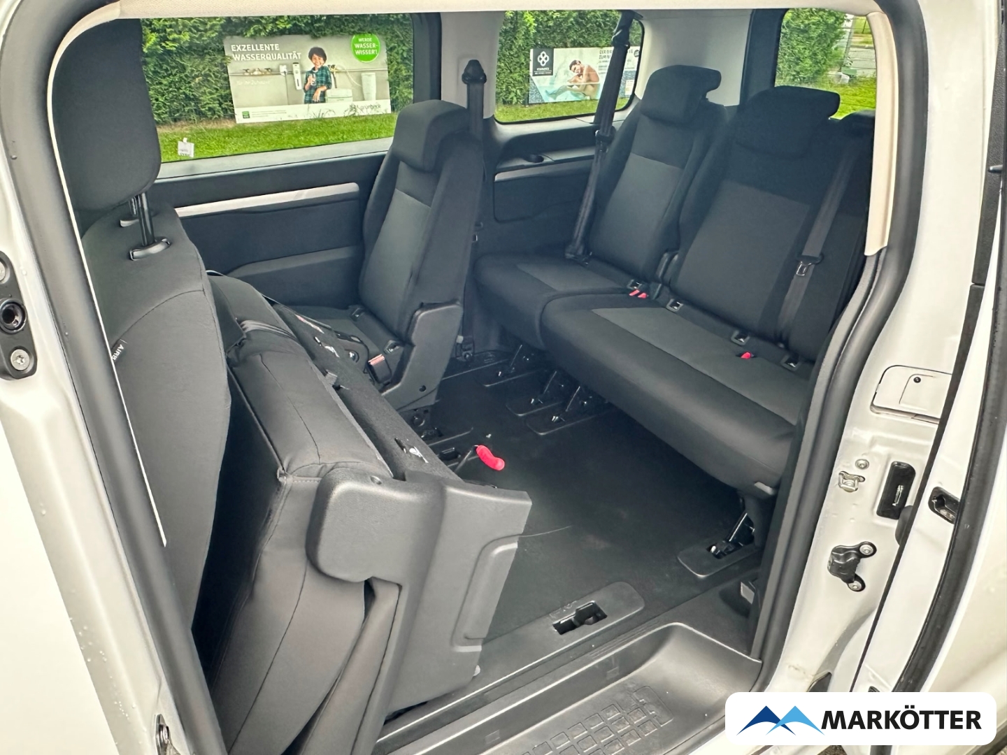 Fahrzeugabbildung Opel Zafira Life M Edition +Abn.AHK+Sitz-&-Lenkradheiz.+9-Sitzer