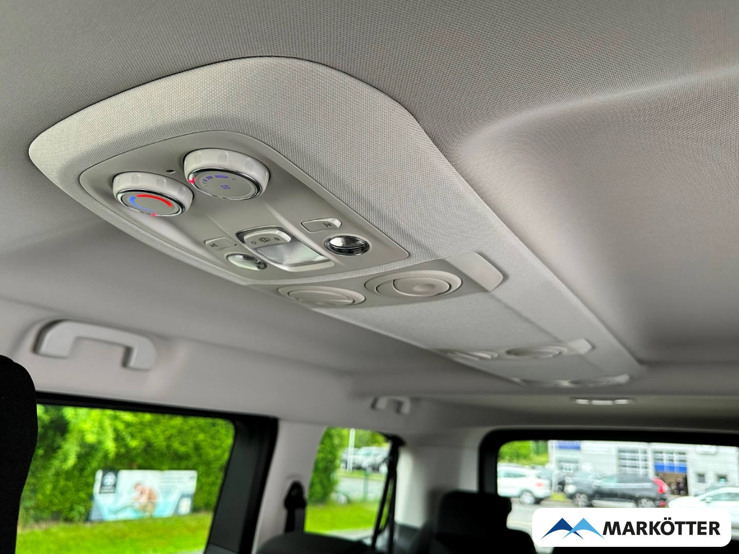Fahrzeugabbildung Opel Zafira Life M Edition +Abn.AHK+Sitz-&-Lenkradheiz.+9-Sitzer