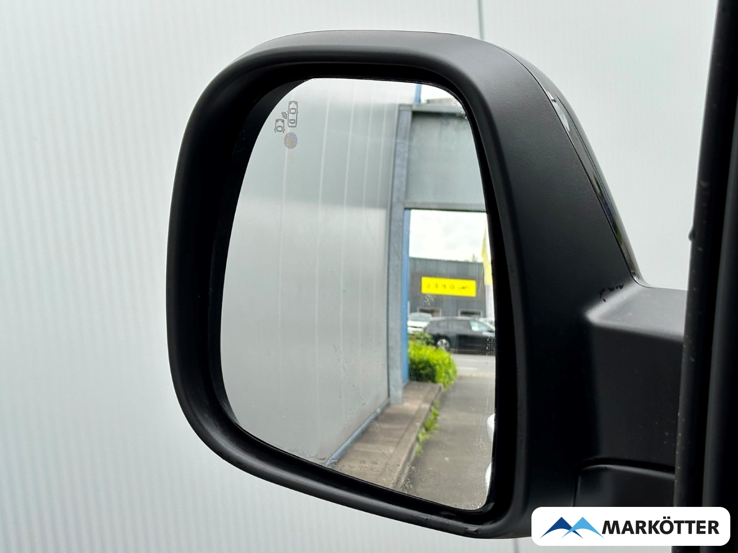 Fahrzeugabbildung Opel Zafira Life M Edition +Abn.AHK+Sitz-&-Lenkradheiz.+9-Sitzer