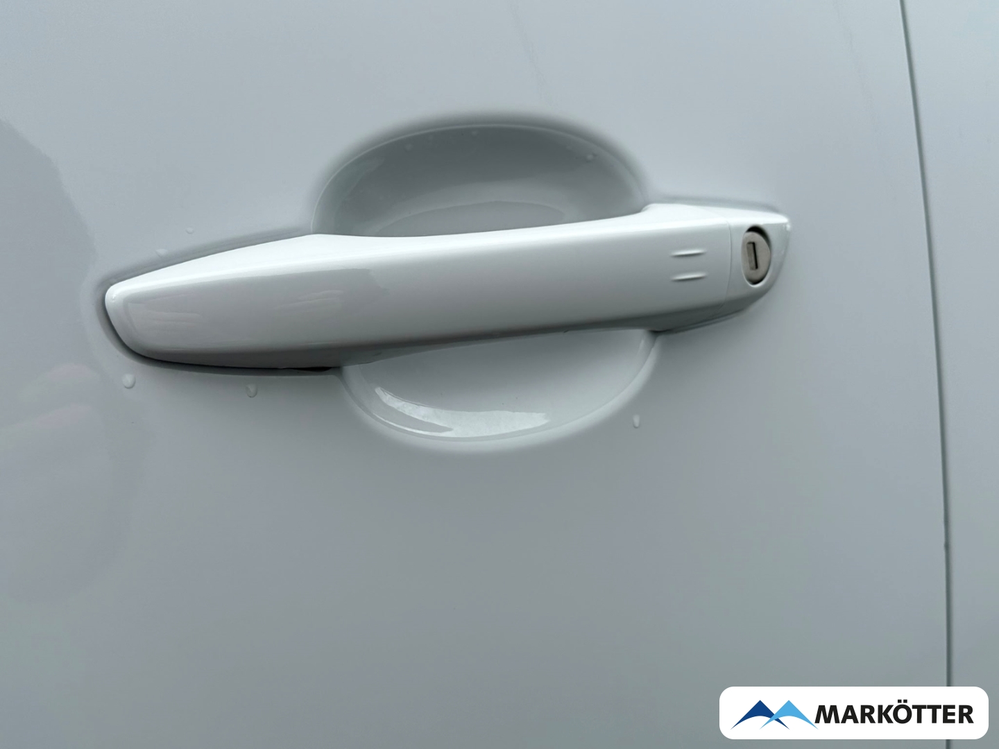 Fahrzeugabbildung Opel Zafira Life M Edition +Abn.AHK+Sitz-&-Lenkradheiz.+9-Sitzer