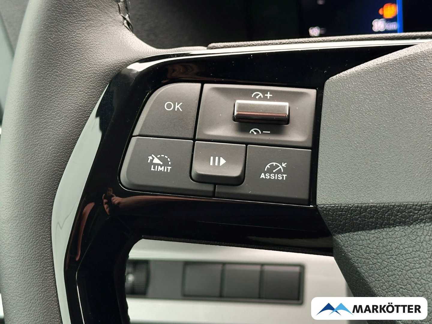 Fahrzeugabbildung Opel Zafira Life M Edition +Abn.AHK+Sitz-&-Lenkradheiz.+9-Sitzer