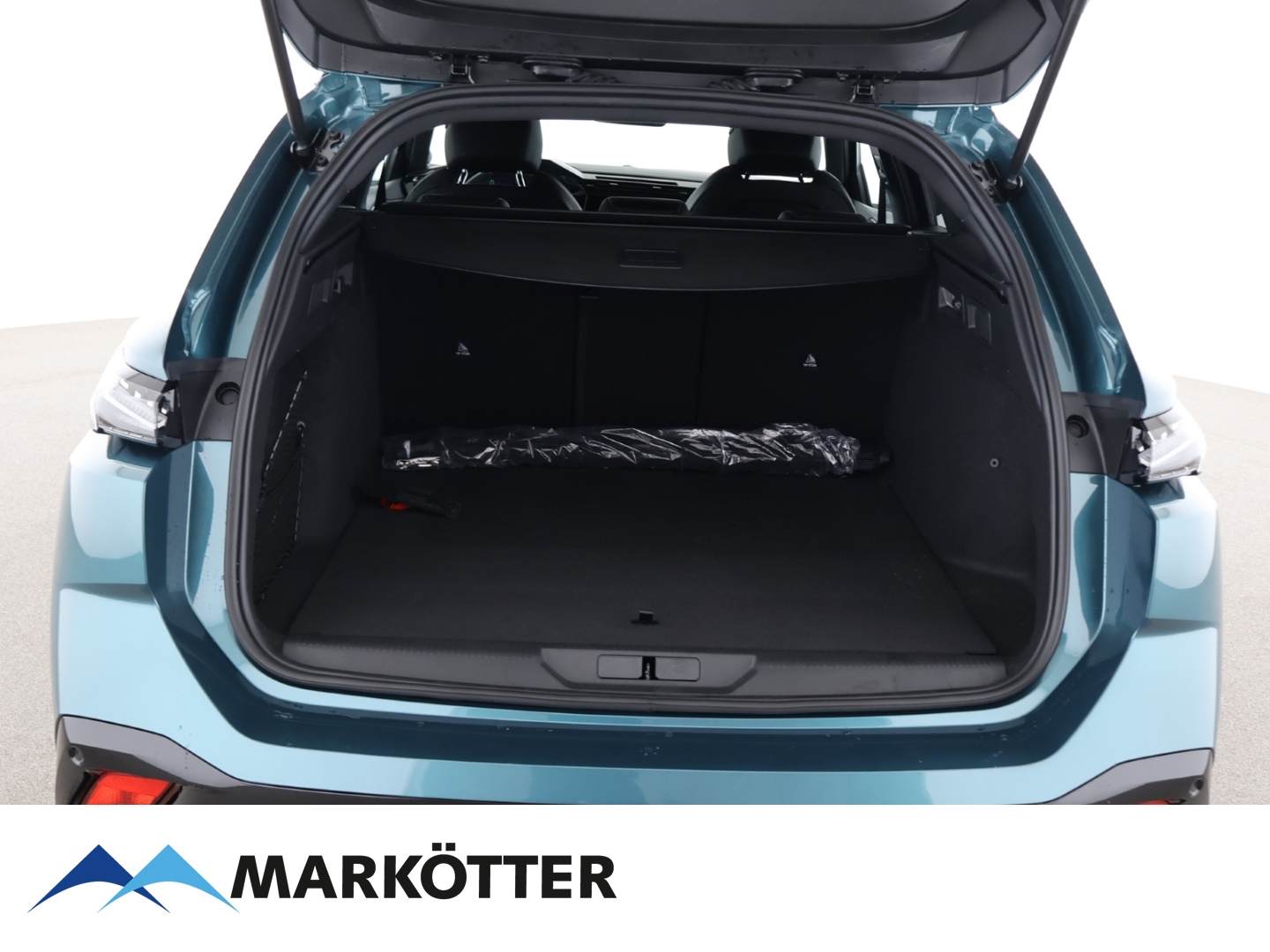 Fahrzeugabbildung Peugeot 308 SW GT Hybrid 136/Pano/LHZ/Focal/ACC/LED-Matrix