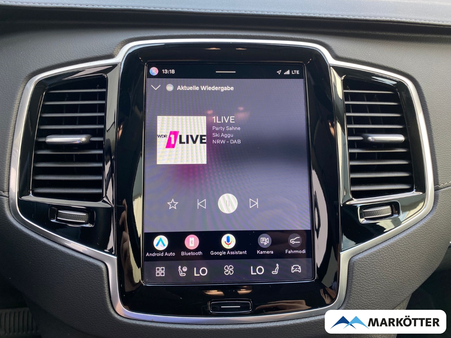 Fahrzeugabbildung Volvo XC90 B5 AWD Plus Bright 7-Sitzer ACC/BLIS/H&K
