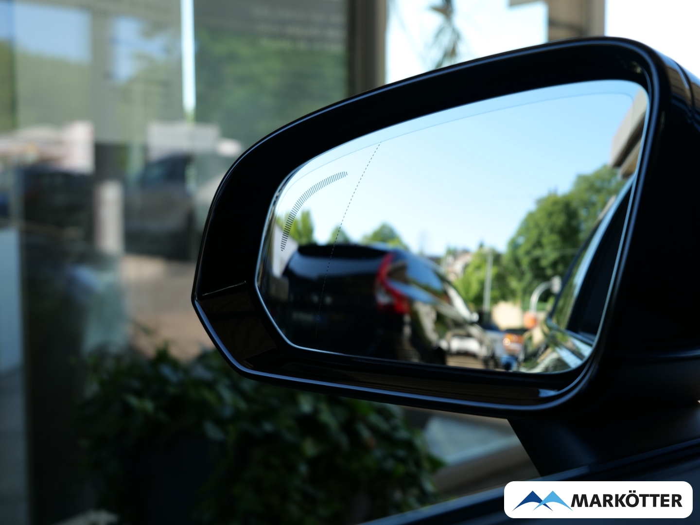 Fahrzeugabbildung Volvo V60 B4 Plus Dark AHK/STHZ/BLIS/360CAM/Google
