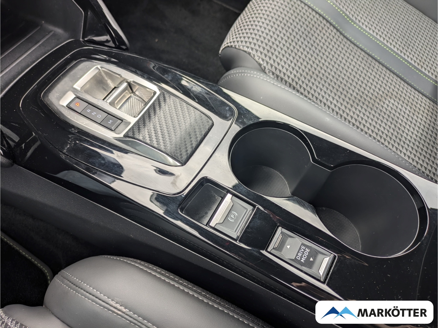 Fahrzeugabbildung Peugeot 208 GT SHZ/CAM/NAVI/PDC