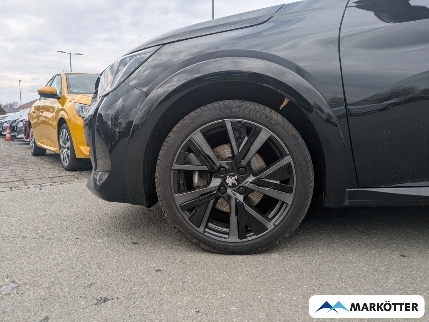 Fahrzeugabbildung Peugeot 208 GT SHZ/CAM/NAVI/PDC