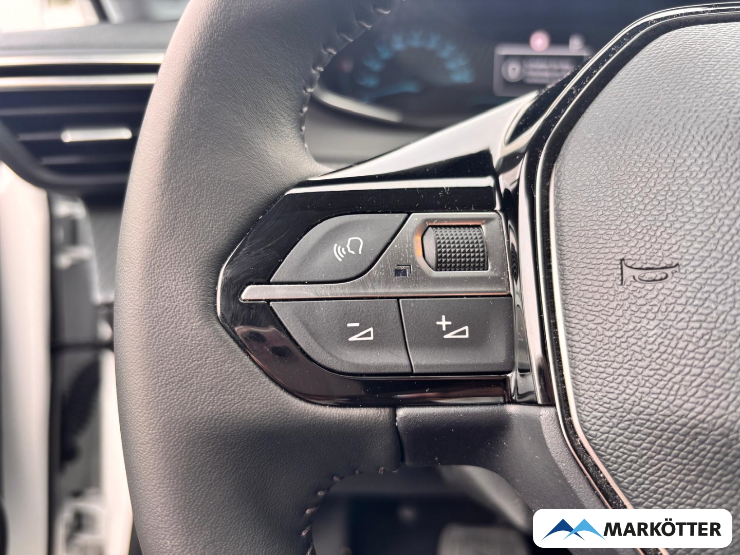 Fahrzeugabbildung Peugeot 208 e- Allure SHZ/NAVI/KLIMA/PDC/APPLE/DAB