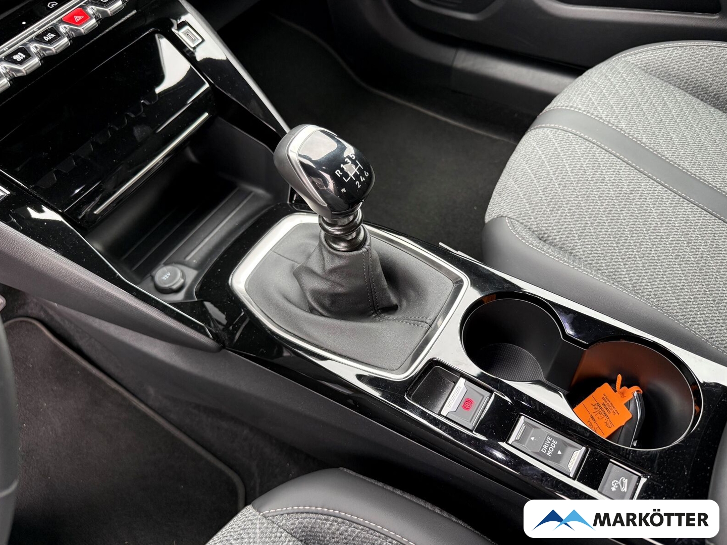 Fahrzeugabbildung Peugeot 2008 Allure/SHZ/LED/Keyless Go/CarPlay/Android Auto