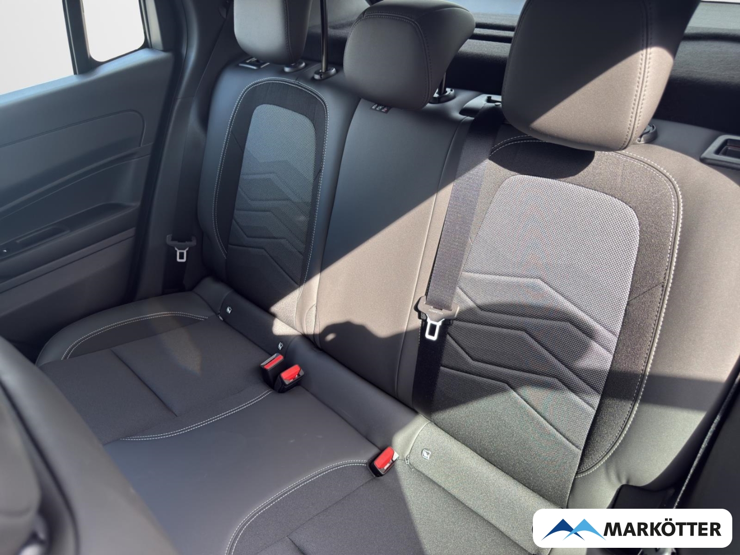 Fahrzeugabbildung Jeep Avenger Altitude/LED/NAVI/PDC/SHZ/ACC/DAB/CarPlay