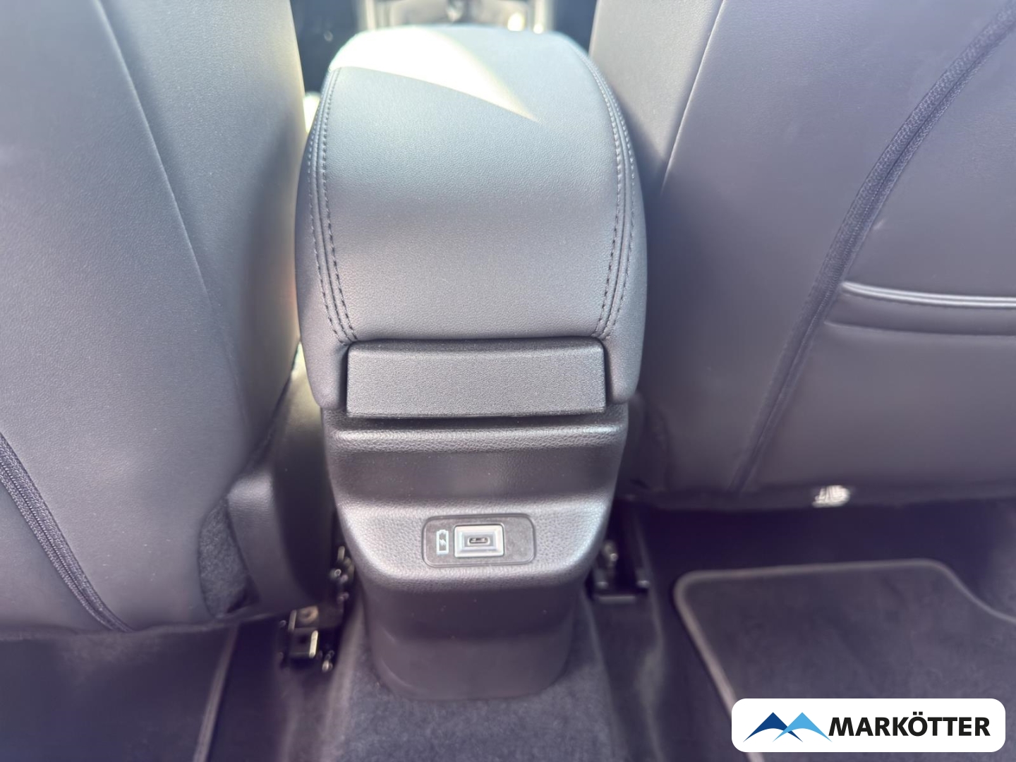 Fahrzeugabbildung Jeep Avenger Altitude/LED/NAVI/PDC/SHZ/ACC/DAB/CarPlay