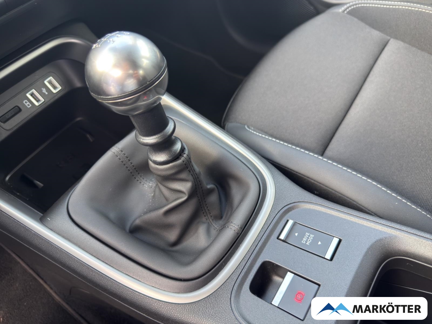 Fahrzeugabbildung Jeep Avenger Altitude/LED/NAVI/PDC/SHZ/ACC/DAB/CarPlay