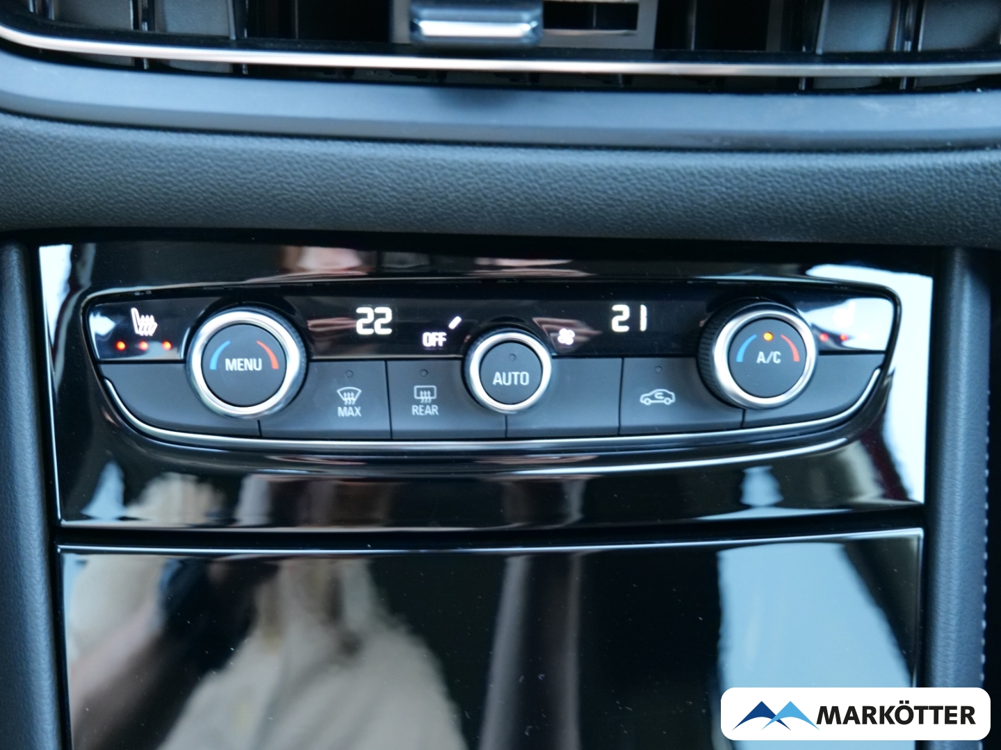 Fahrzeugabbildung Opel Grandland 1.2 GS Line /Style Paket/Kamera/