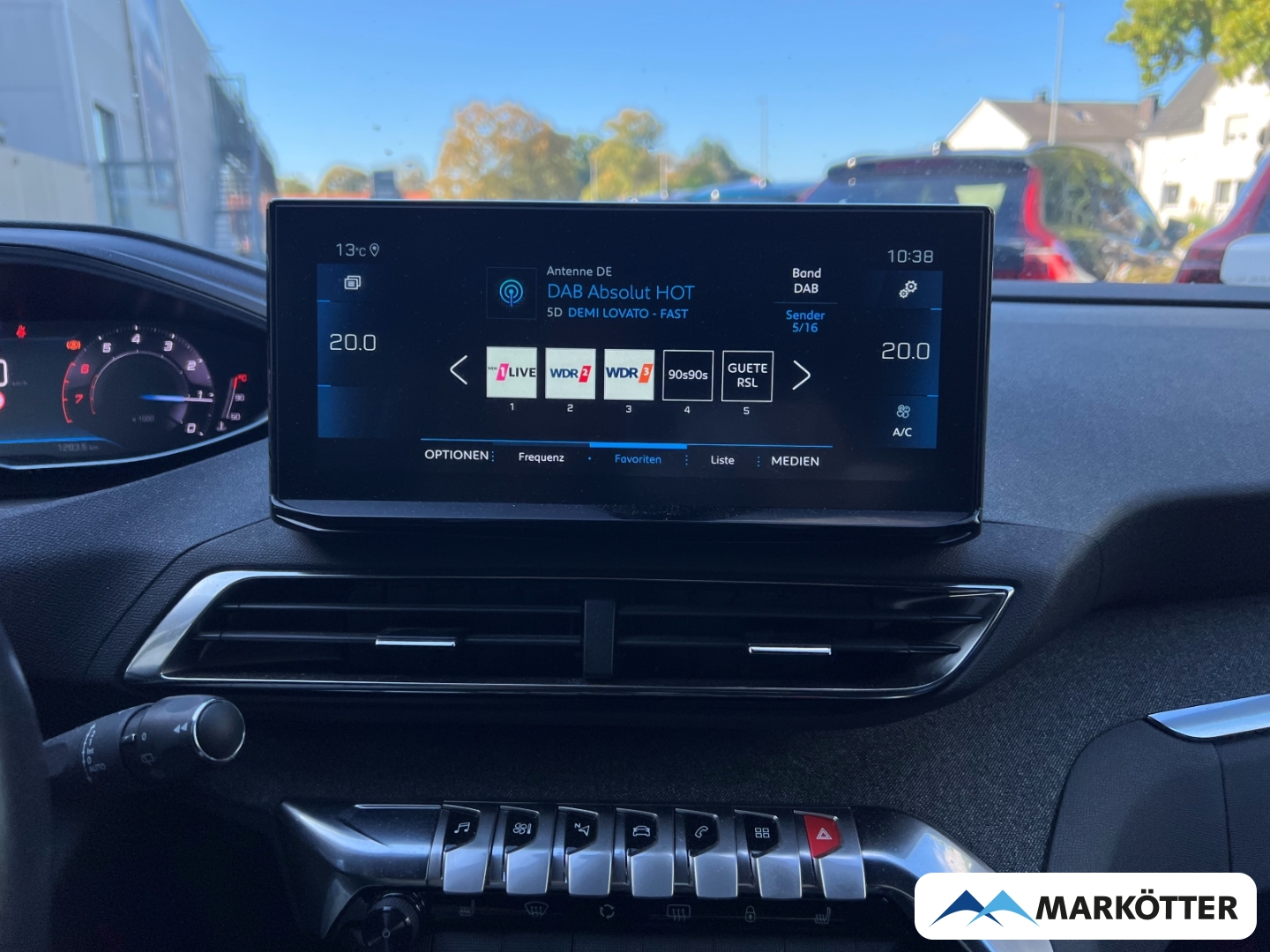 Fahrzeugabbildung Peugeot 3008 Allure Pack 1.2 PureTech 130 /CAM/BLIS/ACC/SHZ