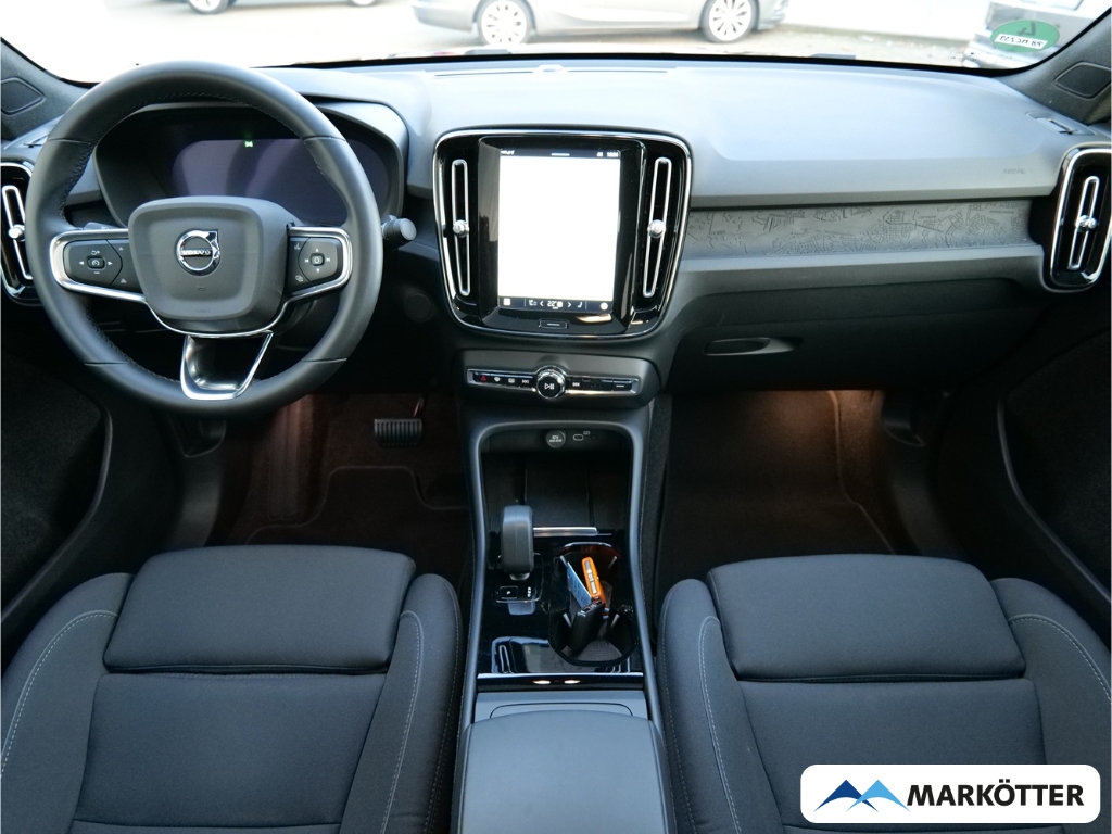 Fahrzeugabbildung Volvo C40 Pure Electric AWD TWIN Plus PANO/CAM/STHZ